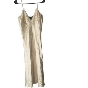 Jones New York Y2k Size Large Champagne Satin Lace Floral Maxi Night Slip Dress